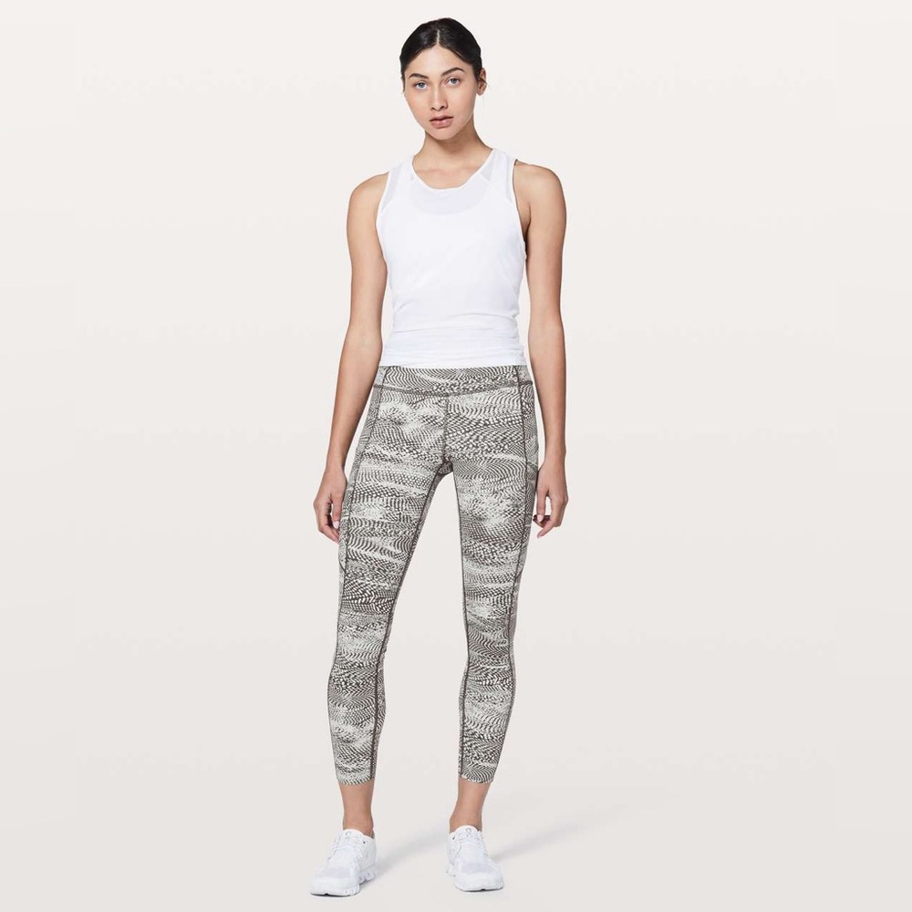 Lululemon Fast & Free 7/8 Leggings Size 4 Nulux Snake Print Running Yoga Pants - Picture 2 of 8